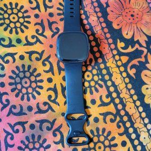 Fitbit Versa 4
